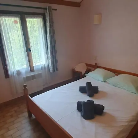 Hotel Des Bateliers 2*