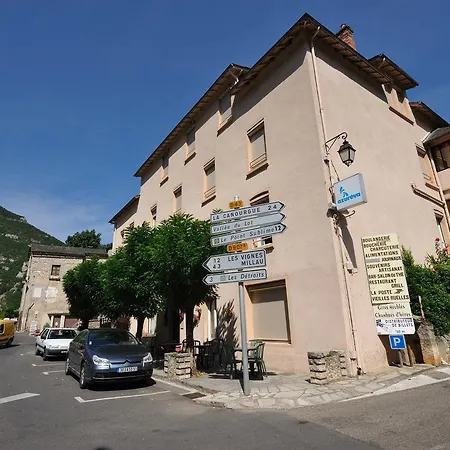 Hotel Des Bateliers 2*