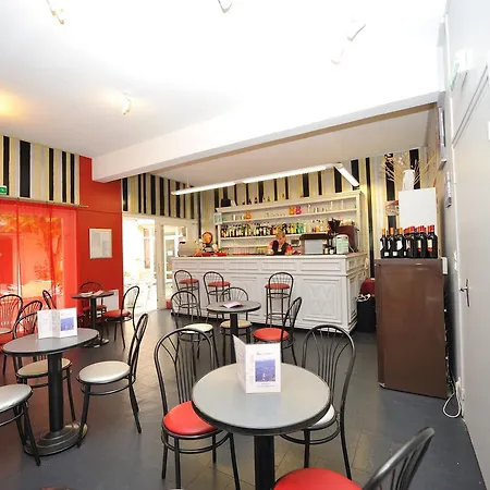 Des Bateliers 2* La Malene